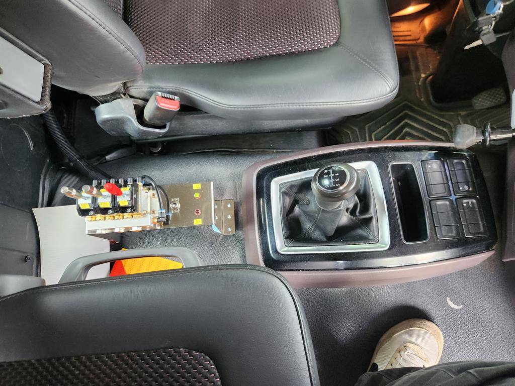 암롤 5.5톤 수동 단바리 7