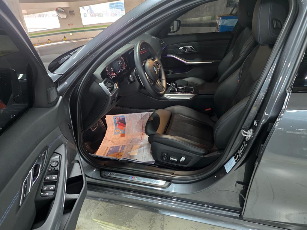 BMW 3 Series 320i M Sport 6