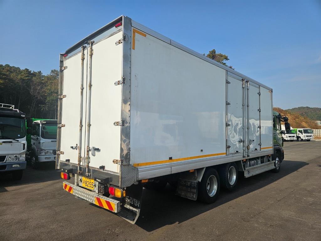 타타대우 프리마 냉동탑 7.5톤 수동 4