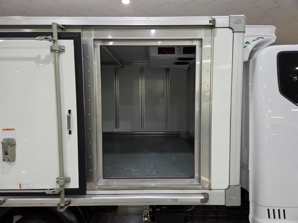 현대 포터2 1톤 냉동탑 LPG 17