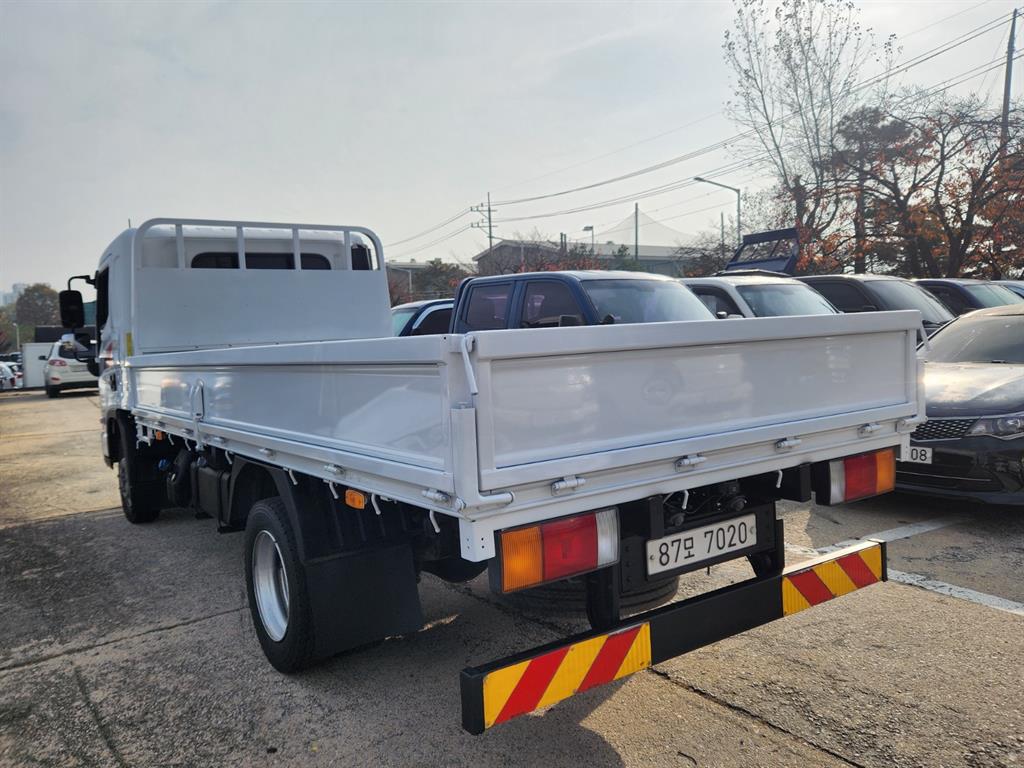 현대 올뉴마이티 2.5톤 카고 슈퍼캡 3