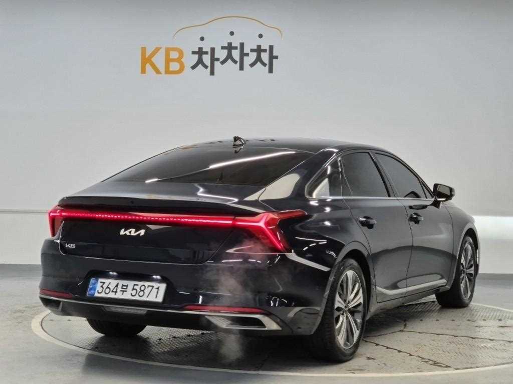 Kia K8 3.5 LPG 2WD Prestige 4