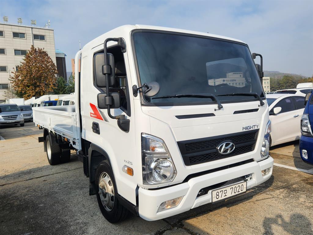 현대 올뉴마이티 2.5톤 카고 슈퍼캡 2