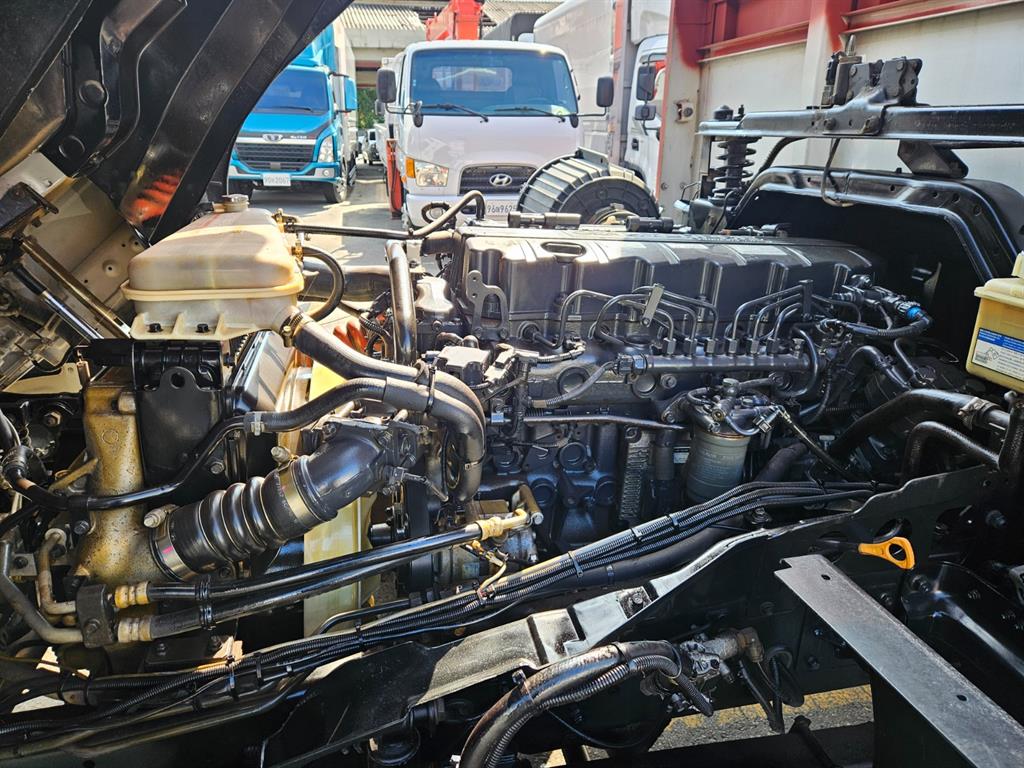 현대 메가트럭 집게차 8.5톤 수동 한국쓰리축 13