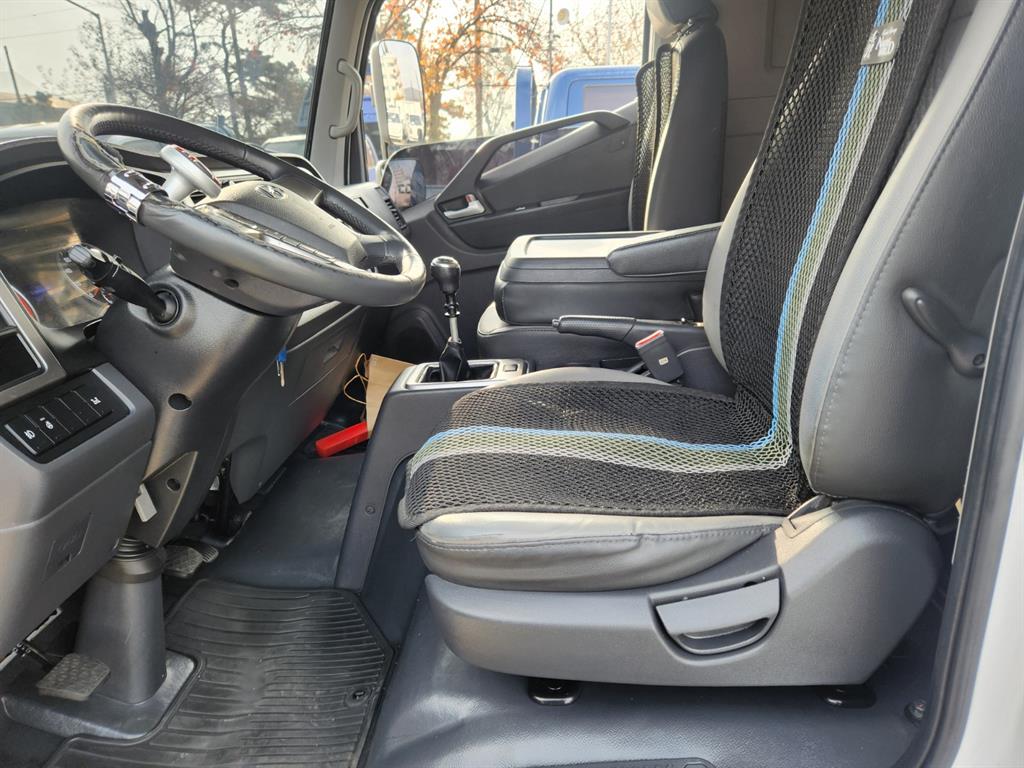 현대 올뉴마이티 2.5톤 카고 슈퍼캡 11