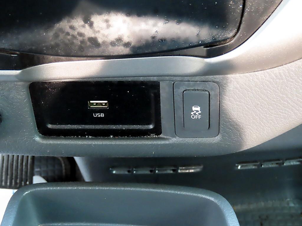 기아 봉고3 1톤 카고 LPG 11