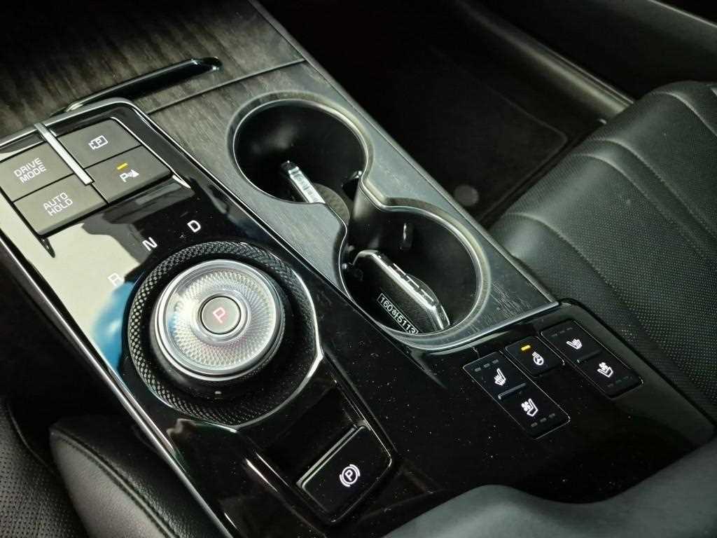 Kia K8 3.5 LPG 2WD Prestige 9