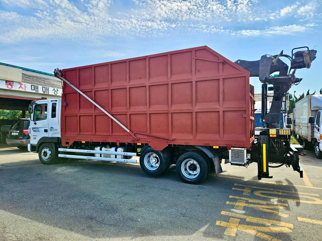 현대 메가트럭 집게차 8.5톤 수동 한국쓰리축 4