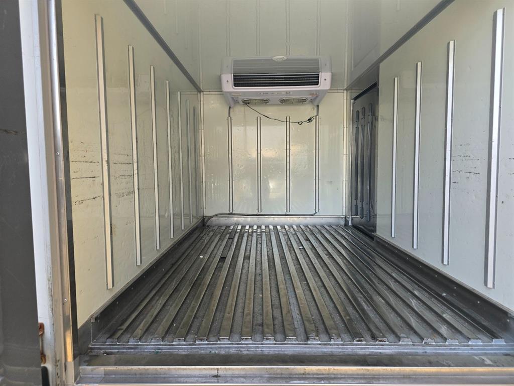 기아 봉고3 1톤 냉동탑 LPG 8