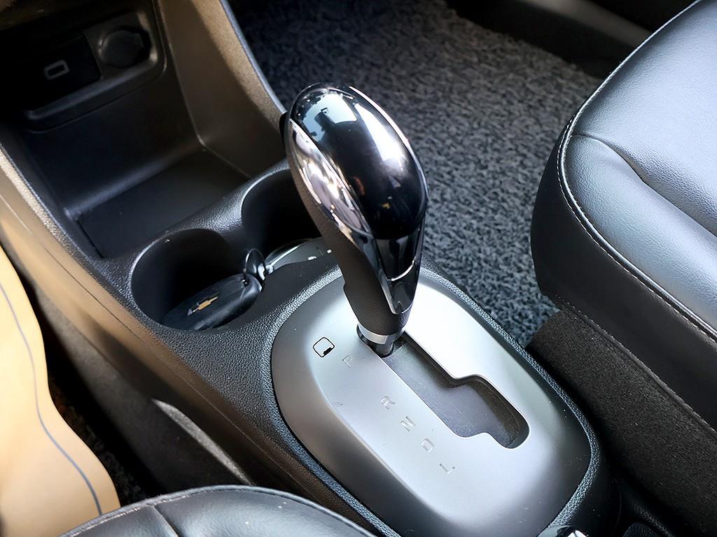 Chevrolet Spark Premier 8