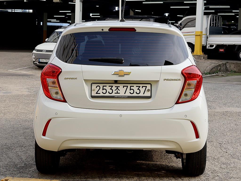 Chevrolet Spark Premier 4