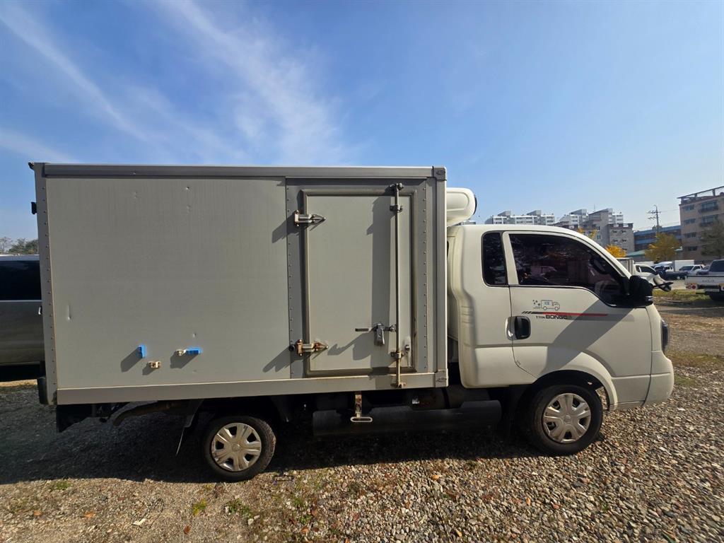 기아 봉고3 1톤 냉동탑 LPG 2