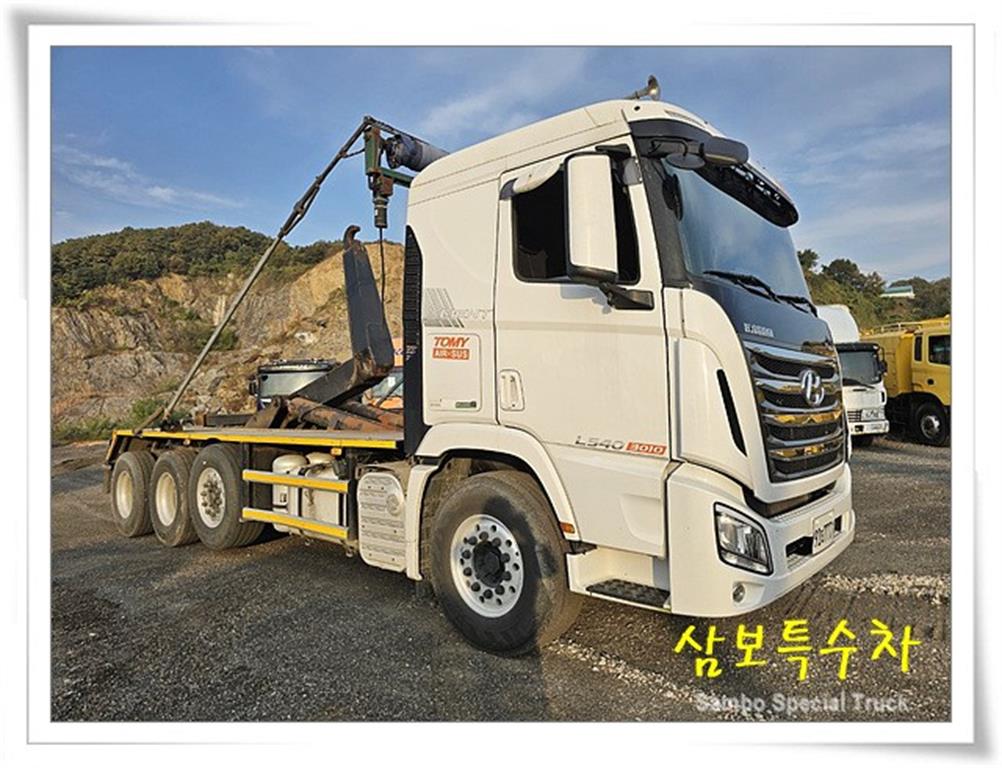 현대 엑시언트 암롤 24톤 수동 1