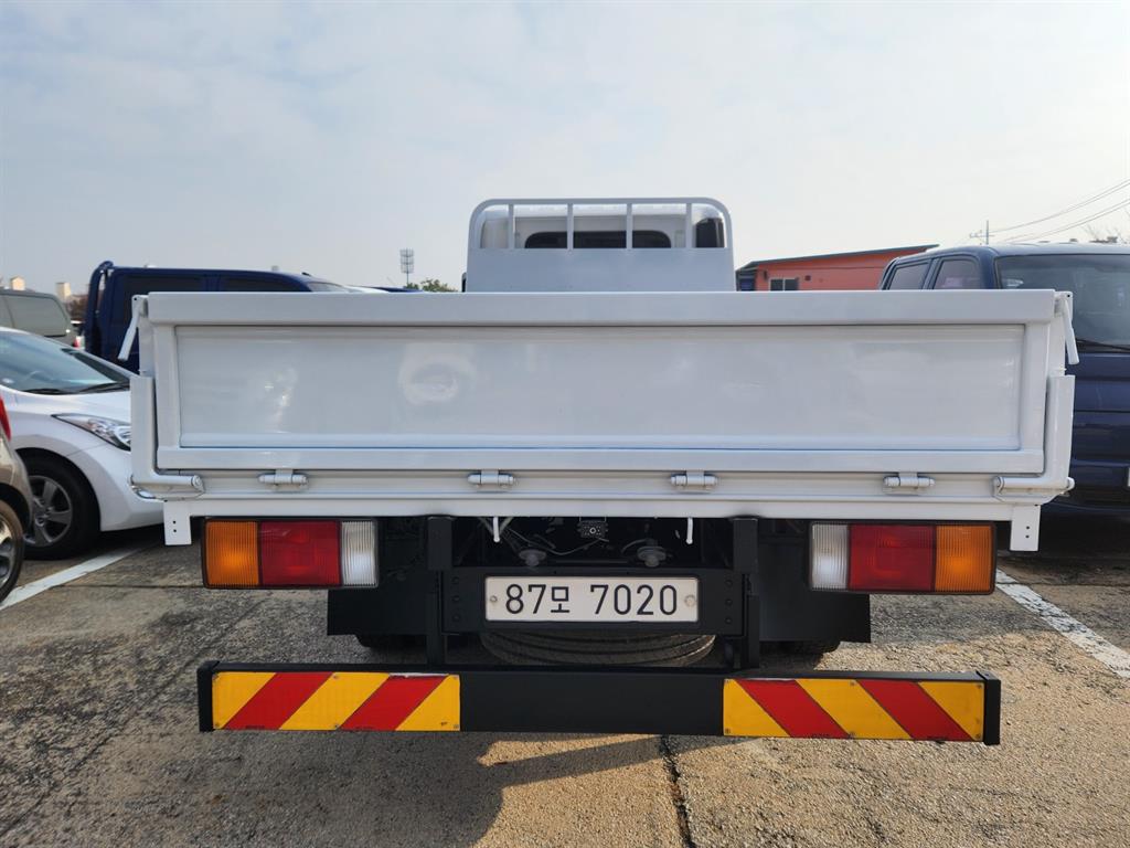 현대 올뉴마이티 2.5톤 카고 슈퍼캡 4