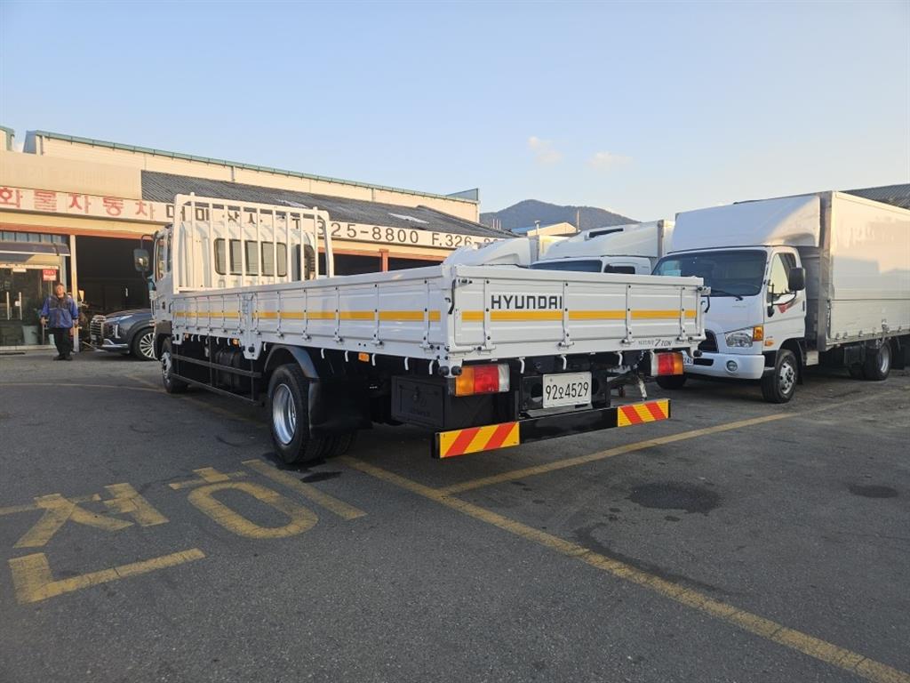 현대 메가트럭 단바리 카고 5톤 수동 3