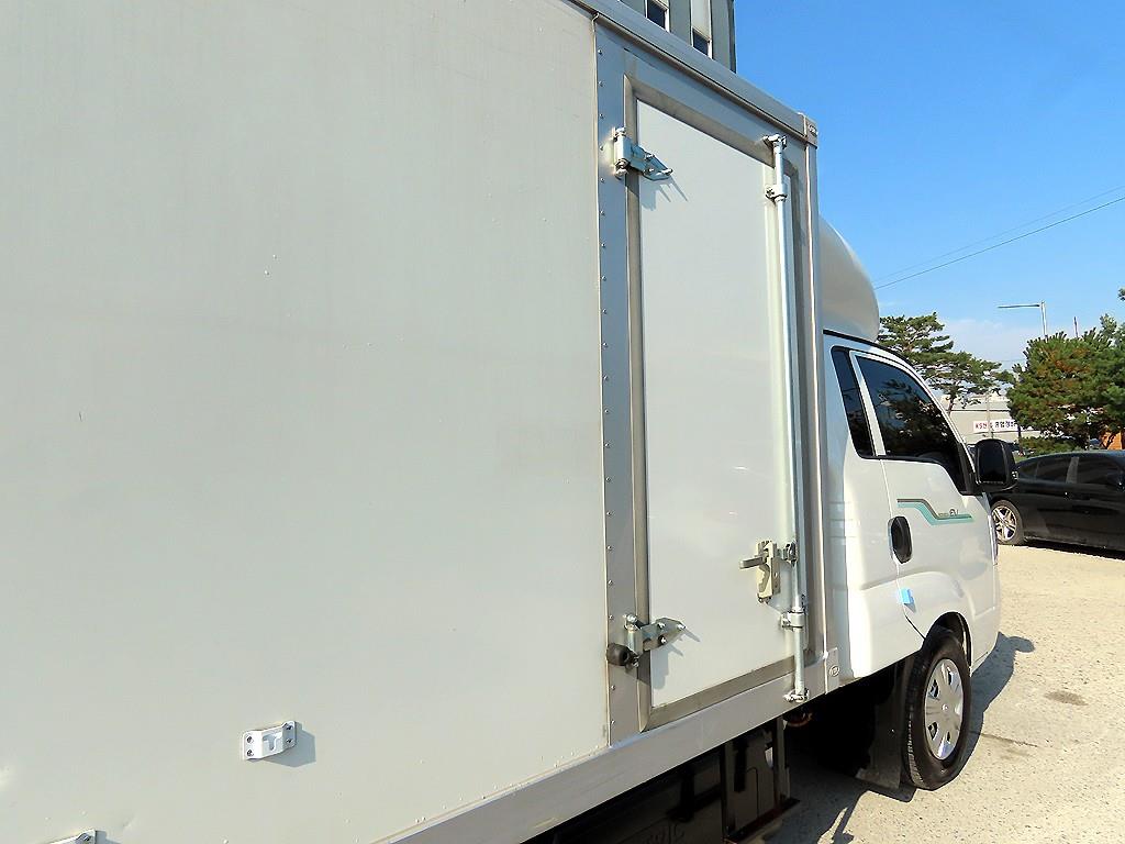 기아 봉고3 1톤 표준탑 전기 4