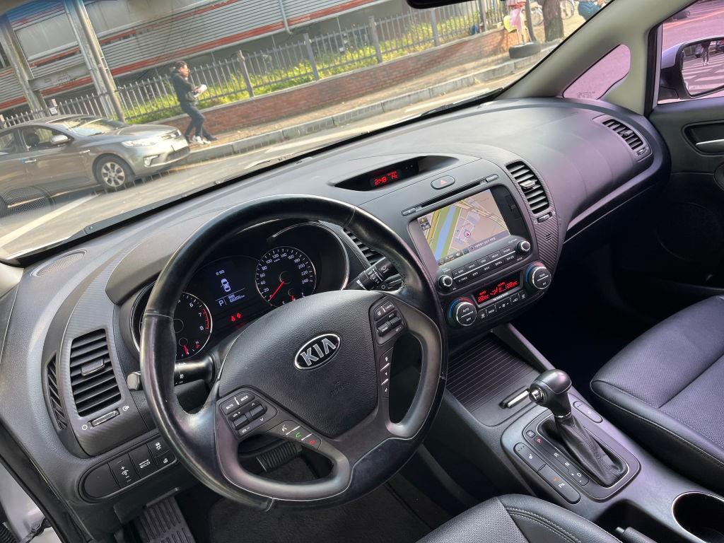 Kia K3 1.6 GDI Trendy 8