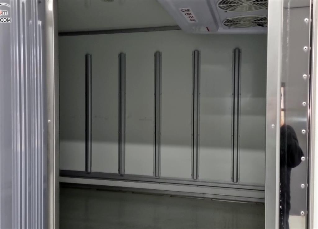 기아 봉고3 1톤 냉동탑 킹캡 장축 전기 7