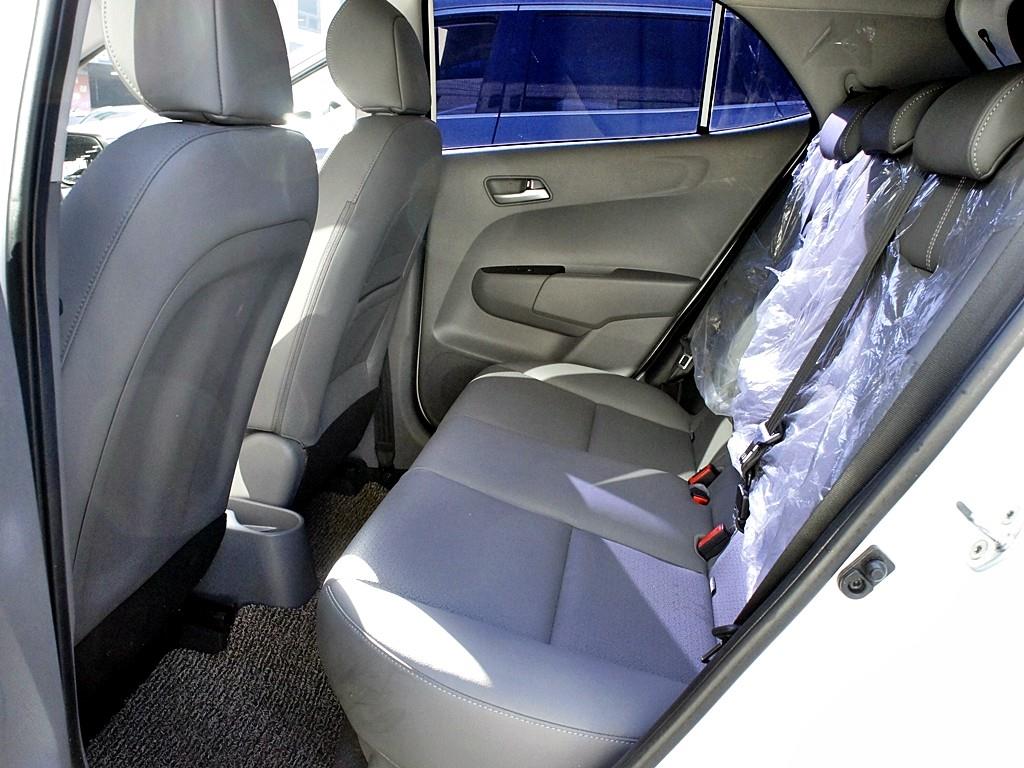 Kia Morning Prestige 7