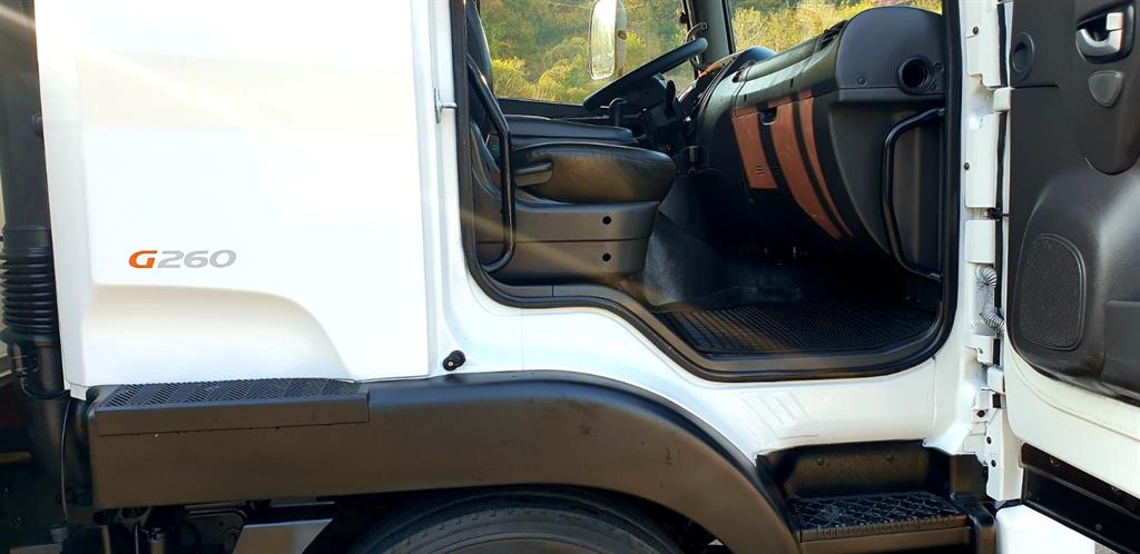 현대 메가트럭 260 단바리 카고 5톤 수동 8