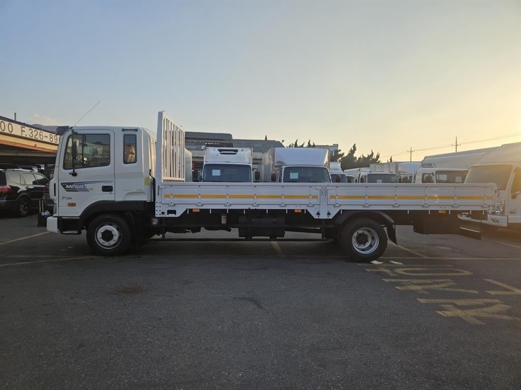 현대 메가트럭 단바리 카고 5톤 수동 2