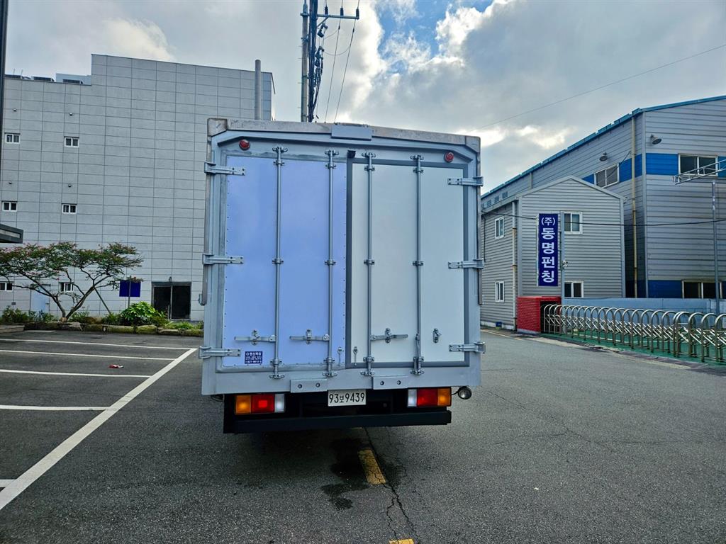 현대 이마이티 2.4톤 윙바디 일반캡 4