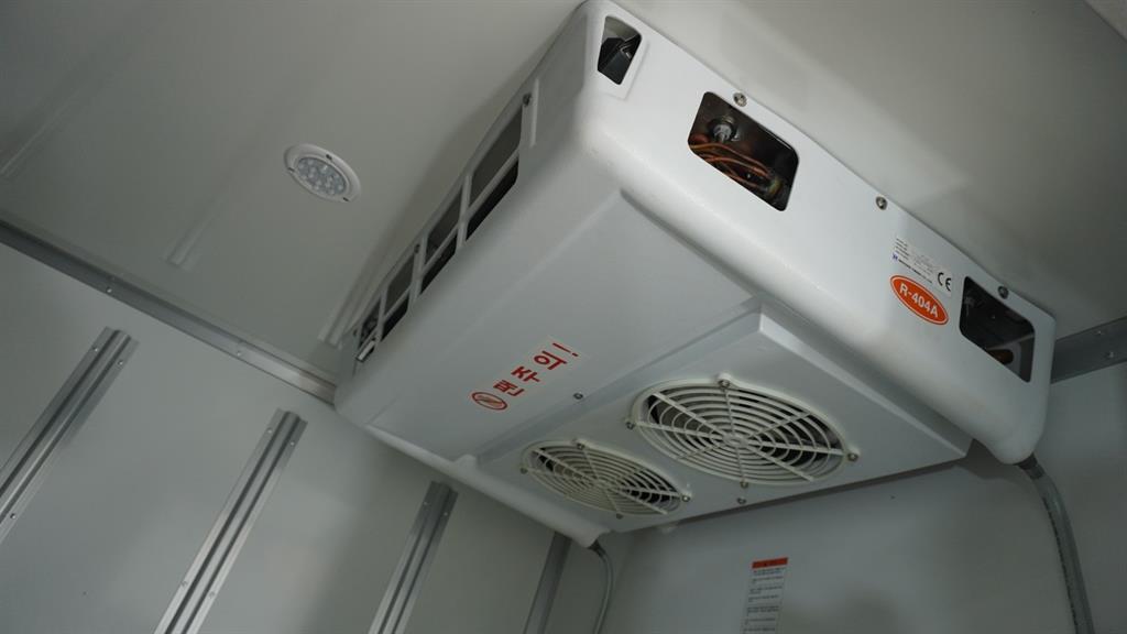 현대 포터2 1톤 냉동탑 LPG 8