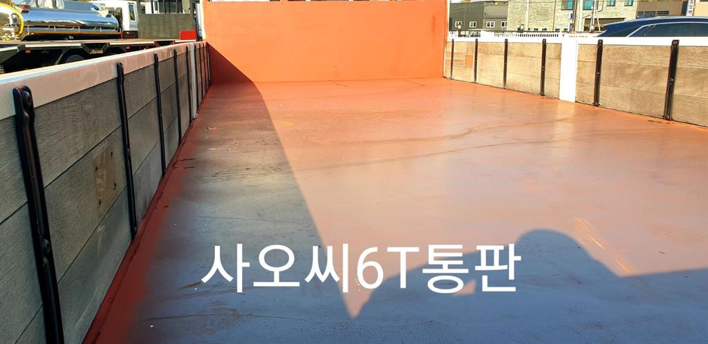 현대 메가트럭 260 단바리 카고 5톤 수동 4