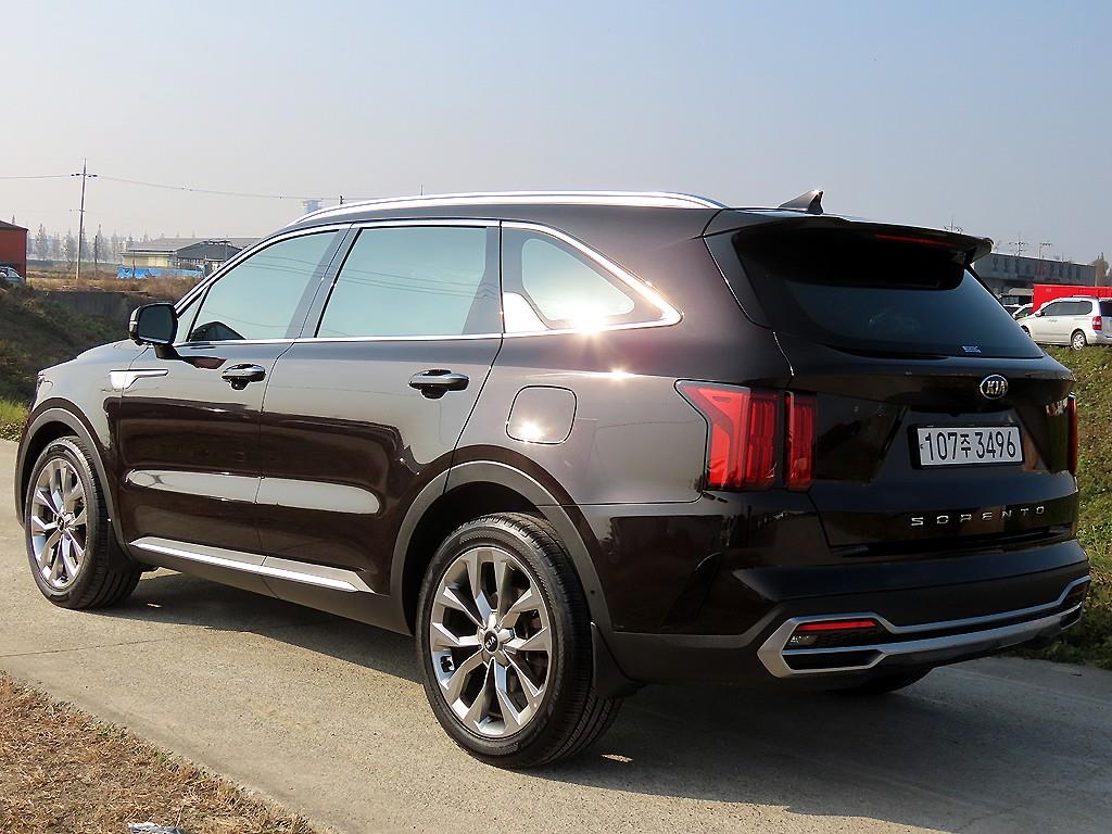 Kia Sorento Diesel 2.2 2WD Signature 4