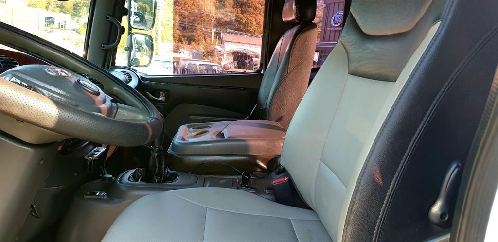 현대 메가트럭 260 단바리 카고 5톤 수동 7