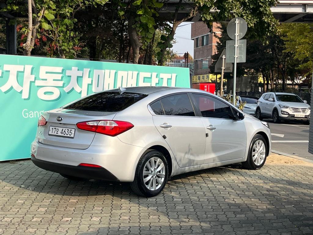 Kia K3 1.6 GDI Trendy 4
