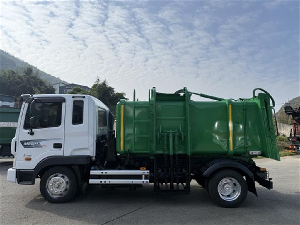 현대 음식물차 메가트럭 5톤 3