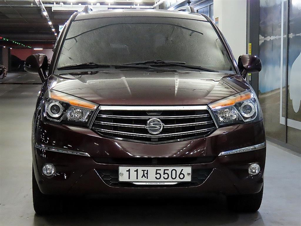 KGM 코란도 4WD GT 9인승 사진