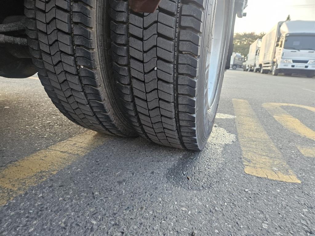 현대 메가트럭 단바리 카고 5톤 수동 11