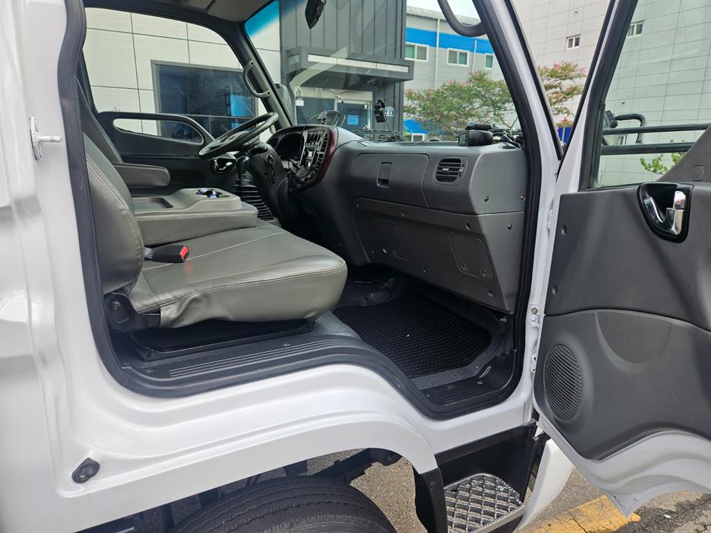 현대 이마이티 2.4톤 윙바디 일반캡 8