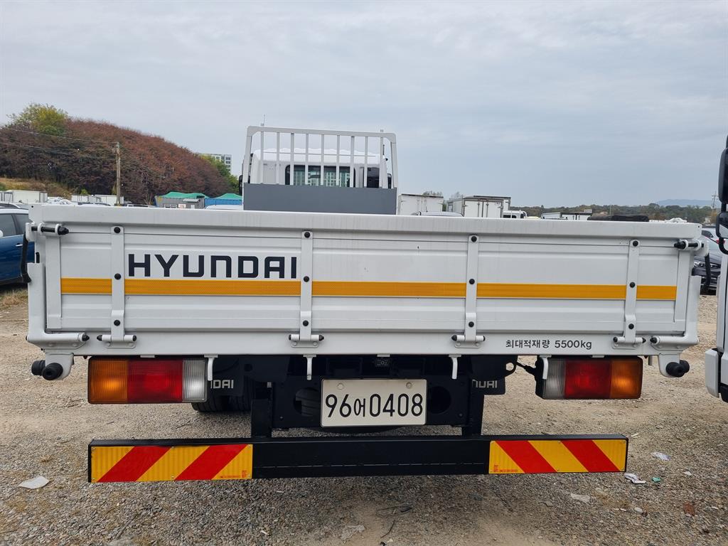 현대 메가트럭 단바리 카고 4.5톤 수동 3