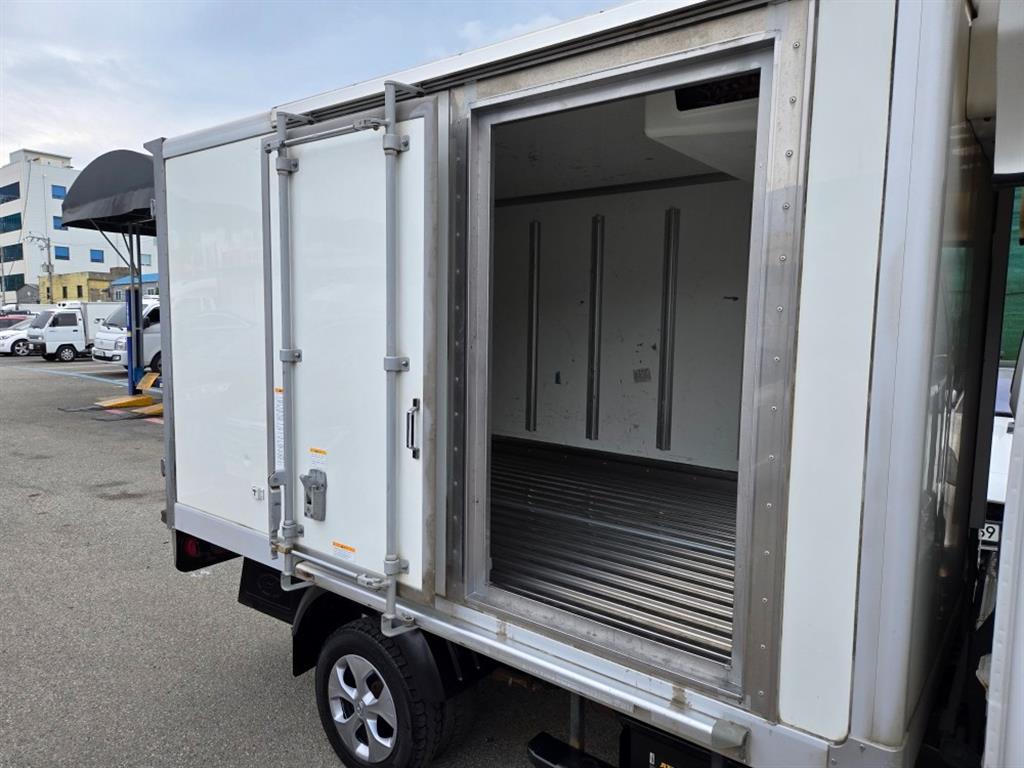 현대 포터2 1톤 냉동탑 3