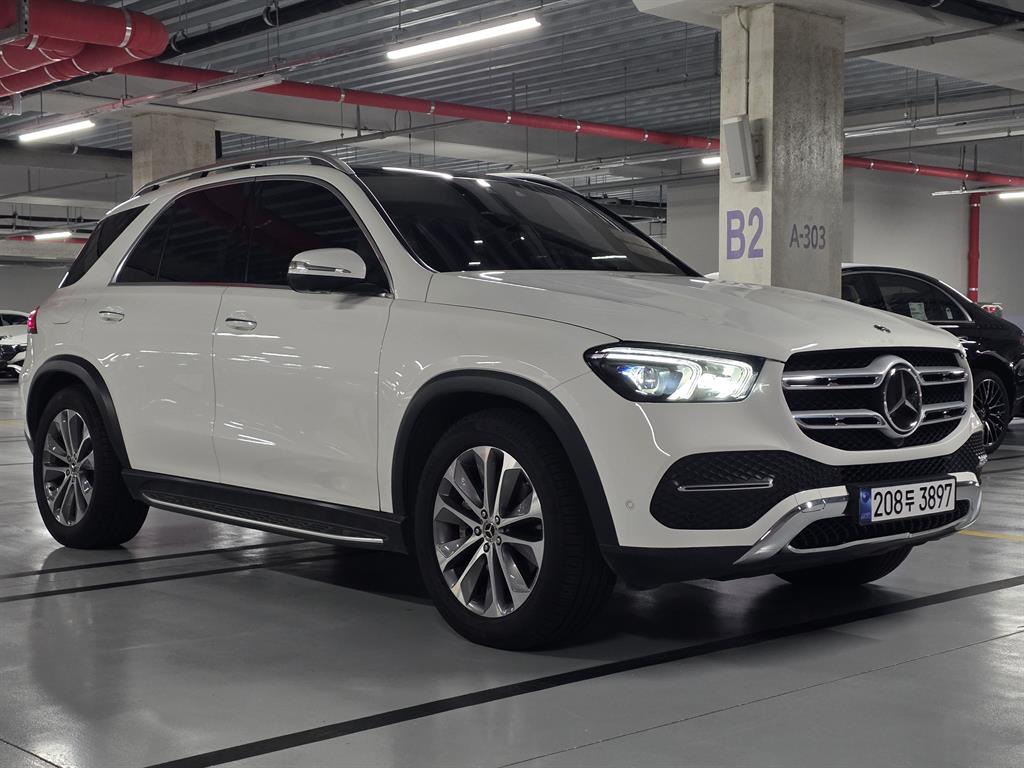 Mercedes-Benz GLE-Class GLE300d 4MATIC