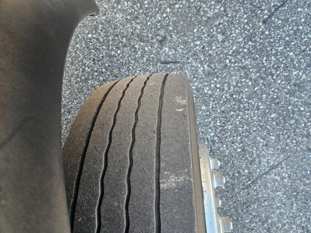 현대 메가트럭 280 카고 7.5톤 수동 7