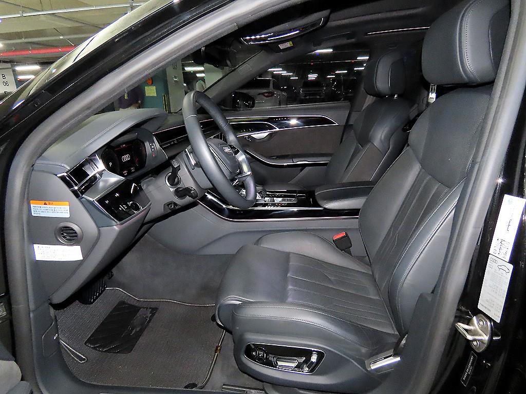 Audi A8 55 TFSI Quattro LWB 7