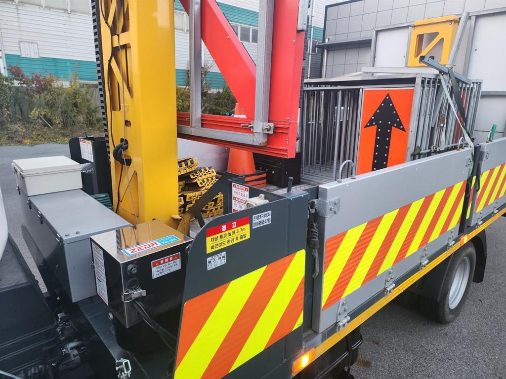 이스즈 엘프 3.5톤 12