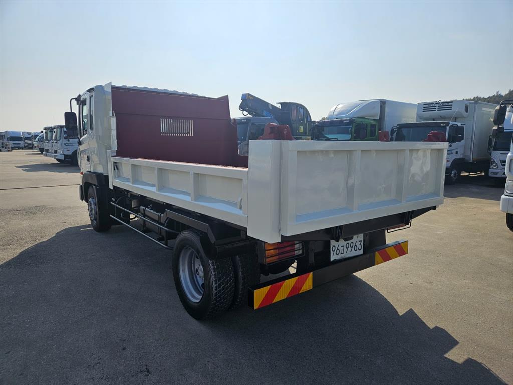 현대 메가트럭 화물덤프 5톤 4