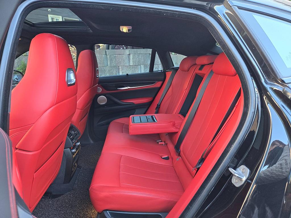BMW X6M 7