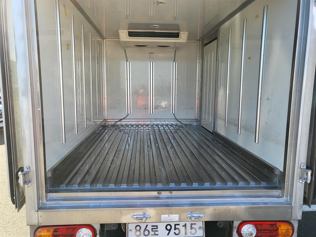 현대 포터2 1톤 냉동탑 7