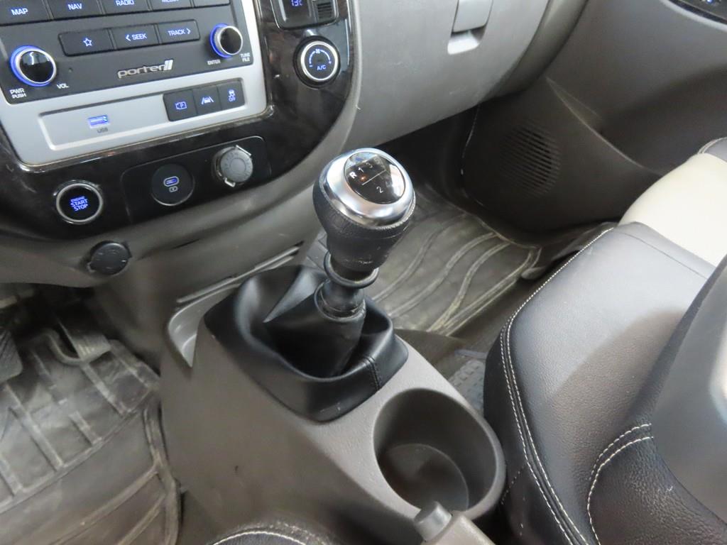 현대 포터2 1톤 카고 LPG 9