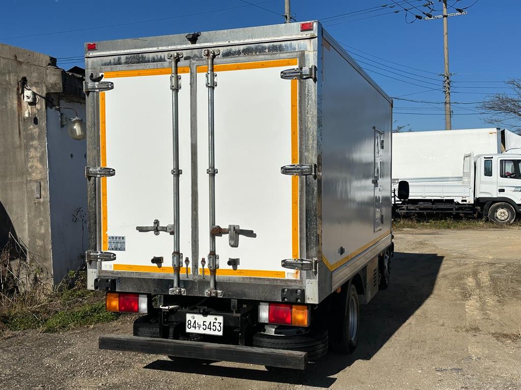 현대 마이티큐티 2.5톤 냉동탑 4