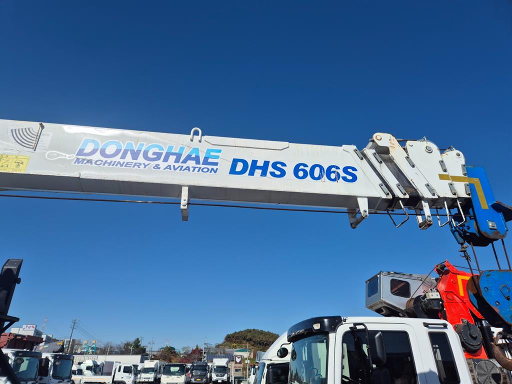 현대 카고크레인 동해기계항공 메가트럭 5톤 7