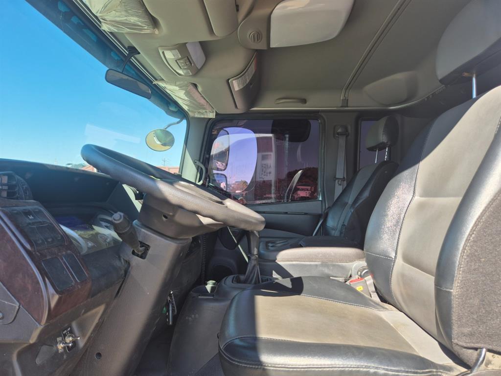 현대 카고크레인 동해기계항공 메가트럭 5톤 12