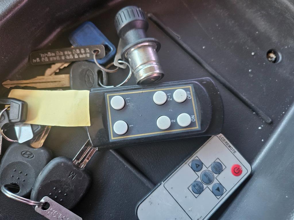 현대 메가트럭 280 카고 7.5톤 수동 11