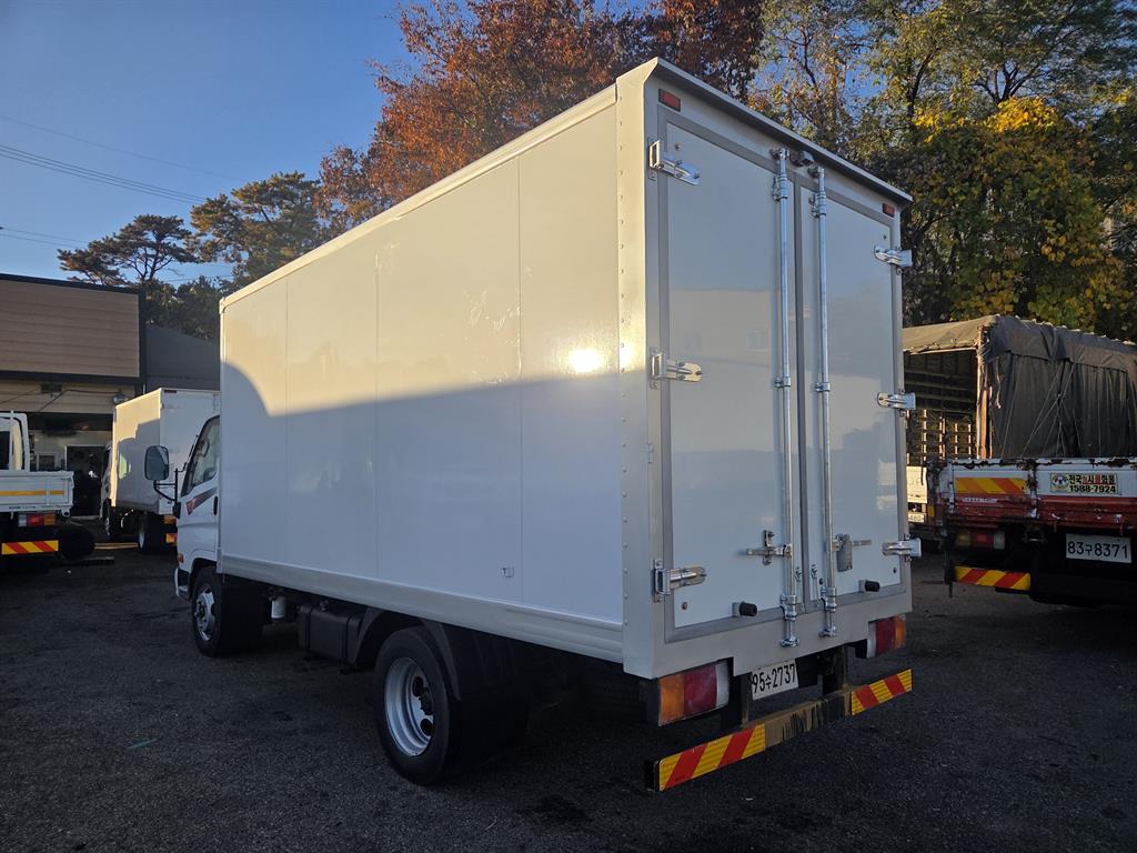 현대 마이티큐티 2.5톤 냉동탑 3